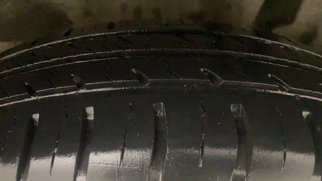 Second-hand 2018 Maruti Swift VXI AMT for sale in Gulbarga-31