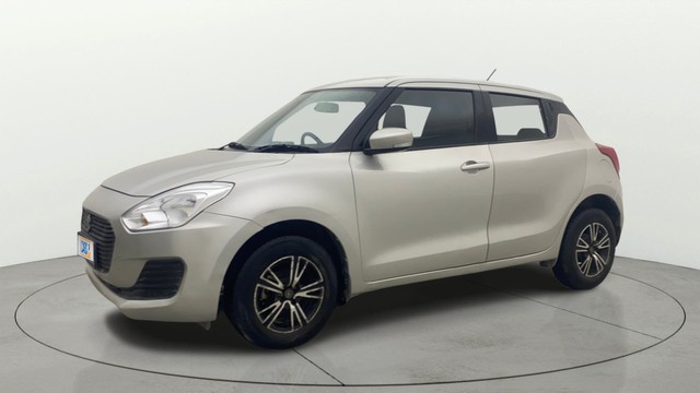 Second-hand 2018 Maruti Swift VXI AMT for sale in Gulbarga-6
