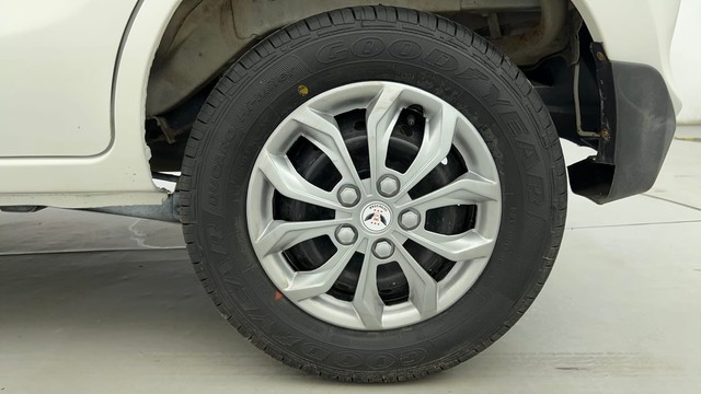 Second-hand 2015 Maruti Suzuki Alto 800 LXi for sale in Ahmedabad-19