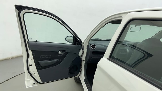 Second-hand 2015 Maruti Suzuki Alto 800 LXi for sale in Ahmedabad-37