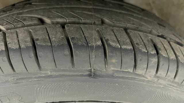 Second-hand 2015 Maruti Suzuki Alto 800 LXi for sale in Ahmedabad-35