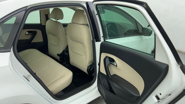 Second-hand 2021 Volkswagen Vento 1.0 TSI Highline Plus AT for sale in Ahmedabad-24