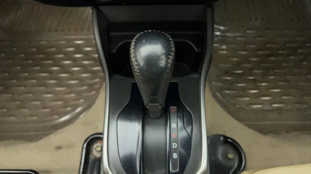 Second-hand 2015 Honda City VX MT for sale in Mumbai-12