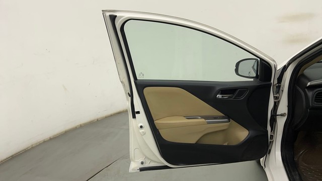 Second-hand 2015 Honda City VX MT for sale in Mumbai-34