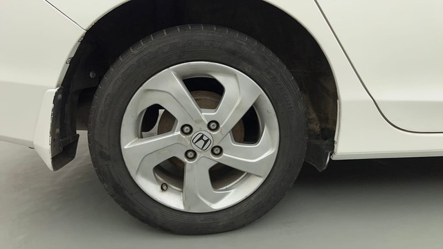 Second-hand 2015 Honda City VX MT for sale in Mumbai-18