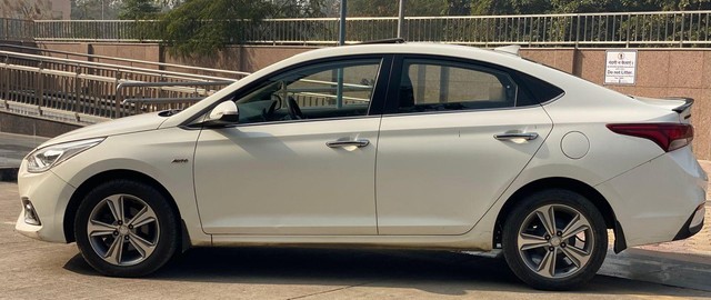 Second-hand 2019 Hyundai Verna CRDi 1.6 AT SX for sale in New Delhi-2