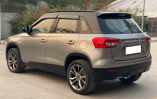 Second-hand 2018 Maruti Vitara Brezza VDi Option for sale in New Delhi-3