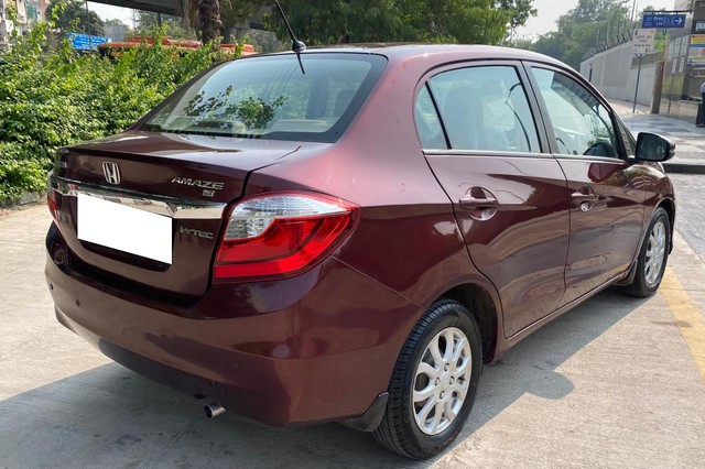 Second-hand 2016 Honda Amaze VX AT i-Vtech for sale in New Delhi-9
