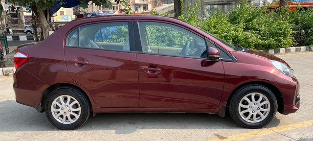 Second-hand 2016 Honda Amaze VX AT i-Vtech for sale in New Delhi-1