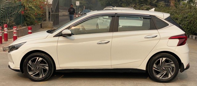 Second-hand 2022 Hyundai i20 Asta Opt BSVI for sale in New Delhi-3