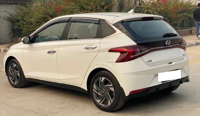 Second-hand 2022 Hyundai i20 Asta Opt BSVI for sale in New Delhi-2