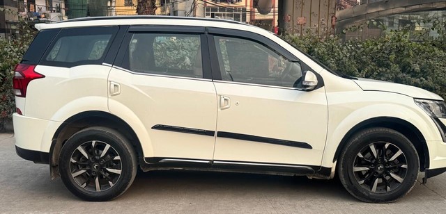 Second-hand 2019 Mahindra XUV500 W11 FWD Diesel for sale in New Delhi-1