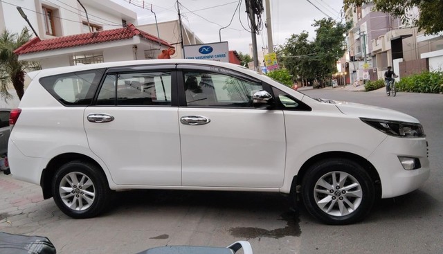 Second-hand 2016 Toyota Innova Crysta 2.4 G MT 8S BSIV for sale in Coimbatore-1