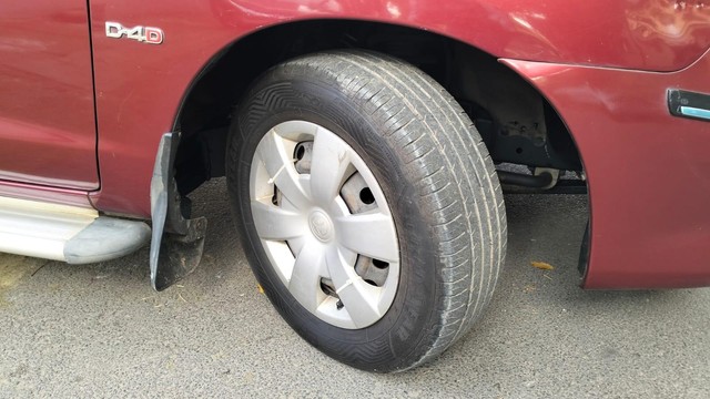 Second-hand 2010 Toyota Innova 2.5 G4 Diesel 8-seater for sale in Coimbatore-9