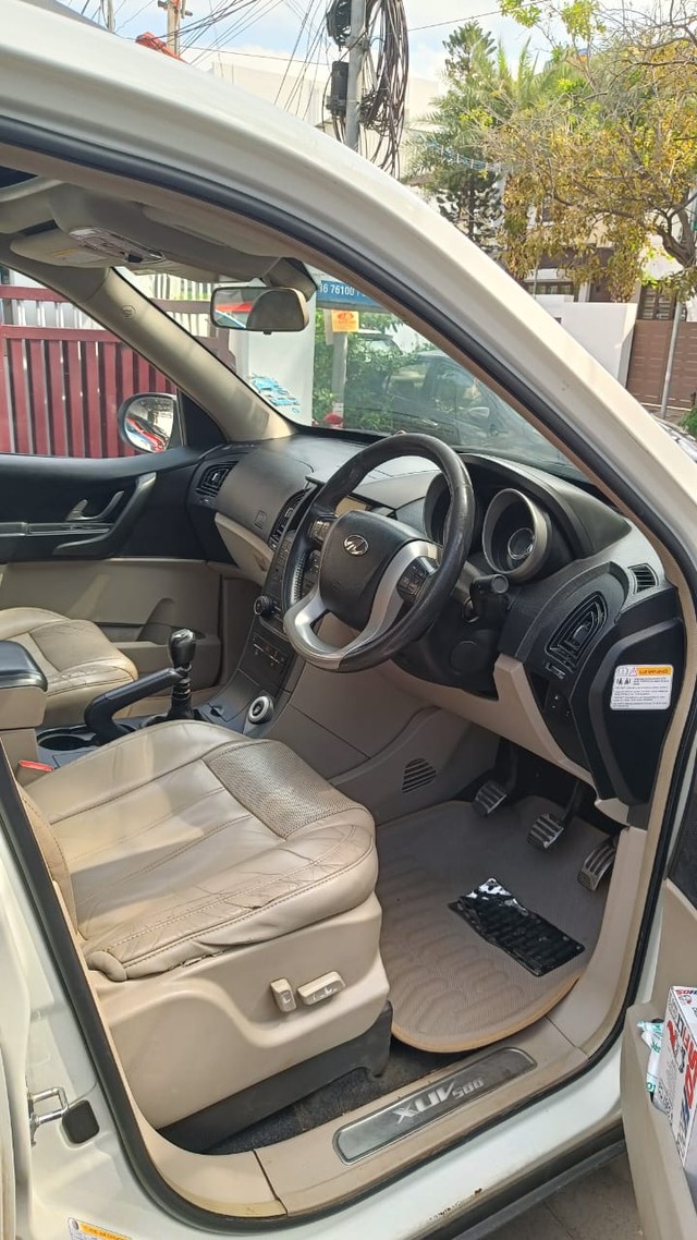 Second-hand 2015 Mahindra XUV500 W10 2WD for sale in Coimbatore-13