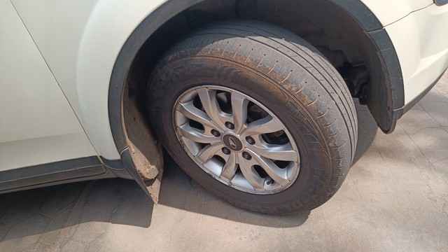 Second-hand 2015 Mahindra XUV500 W10 2WD for sale in Coimbatore-7