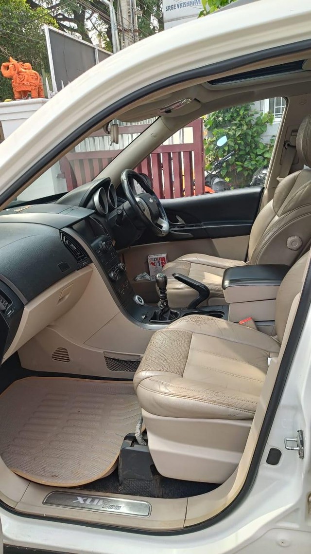 Second-hand 2015 Mahindra XUV500 W10 2WD for sale in Coimbatore-8