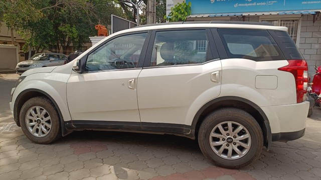 Second-hand 2015 Mahindra XUV500 W10 2WD for sale in Coimbatore-2