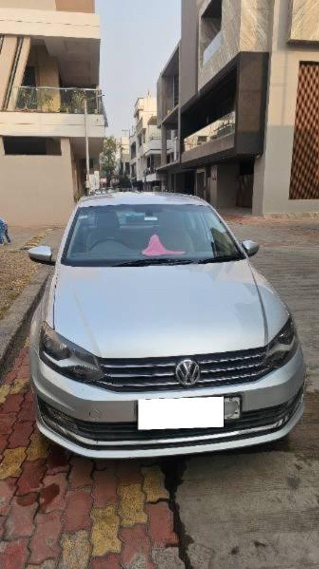 Second-hand 2017 Volkswagen Vento 1.5 TDI Highline AT for sale in Surat-0