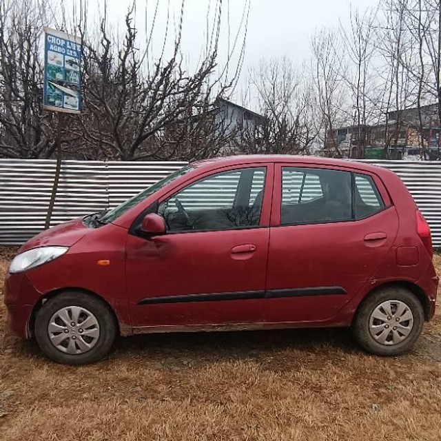 Second-hand 2011 Hyundai i10 Era for sale in Baramulla-2