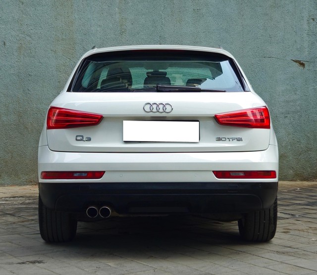 Second-hand 2018 Audi Q3 30 TFSI Premium FWD for sale in Mumbai-2