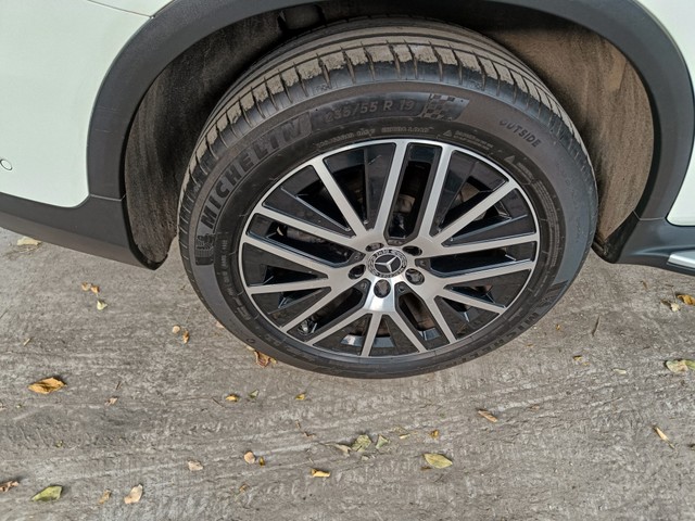 Second-hand 2020 Mercedes-Benz GLC 200 for sale in New Delhi-7