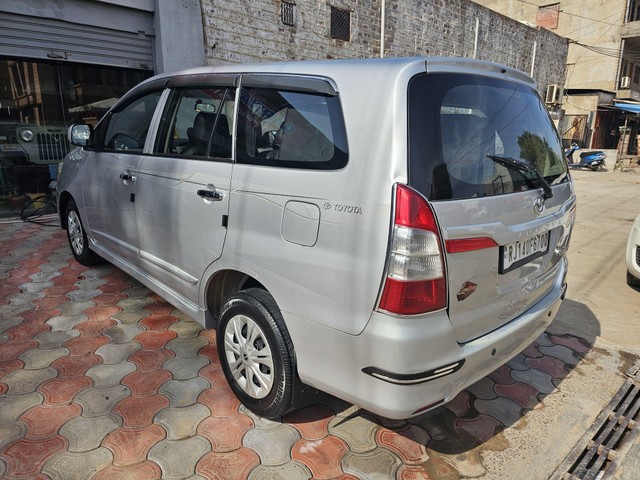 Second-hand 2014 Toyota Innova 2.5 G (Diesel) 7 Seater for sale in Jodhpur-6
