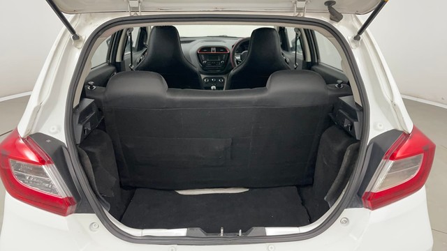 Second-hand 2017 Tata Tiago Wizz Edition Petrol for sale in Jaipur-9