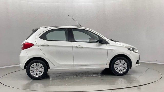 Second-hand 2017 Tata Tiago Wizz Edition Petrol for sale in Jaipur-2