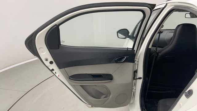 Second-hand 2017 Tata Tiago Wizz Edition Petrol for sale in Jaipur-33