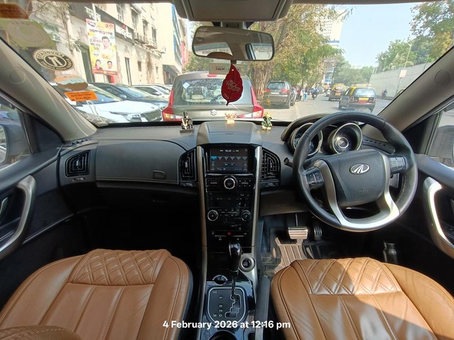 Second-hand 2018 Mahindra XUV500 AT W10 FWD for sale in Mumbai-14