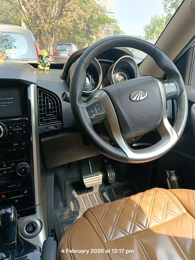 Second-hand 2018 Mahindra XUV500 AT W10 FWD for sale in Mumbai-15