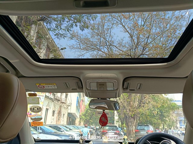 Second-hand 2018 Mahindra XUV500 AT W10 FWD for sale in Mumbai-8