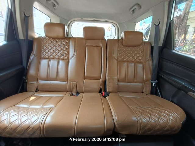 Second-hand 2018 Mahindra XUV500 AT W10 FWD for sale in Mumbai-9