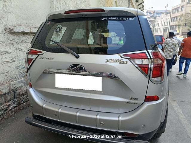Second-hand 2018 Mahindra XUV500 AT W10 FWD for sale in Mumbai-4
