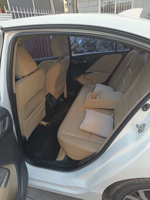 Second-hand 2018 Honda City i-DTEC ZX for sale in Coimbatore-17