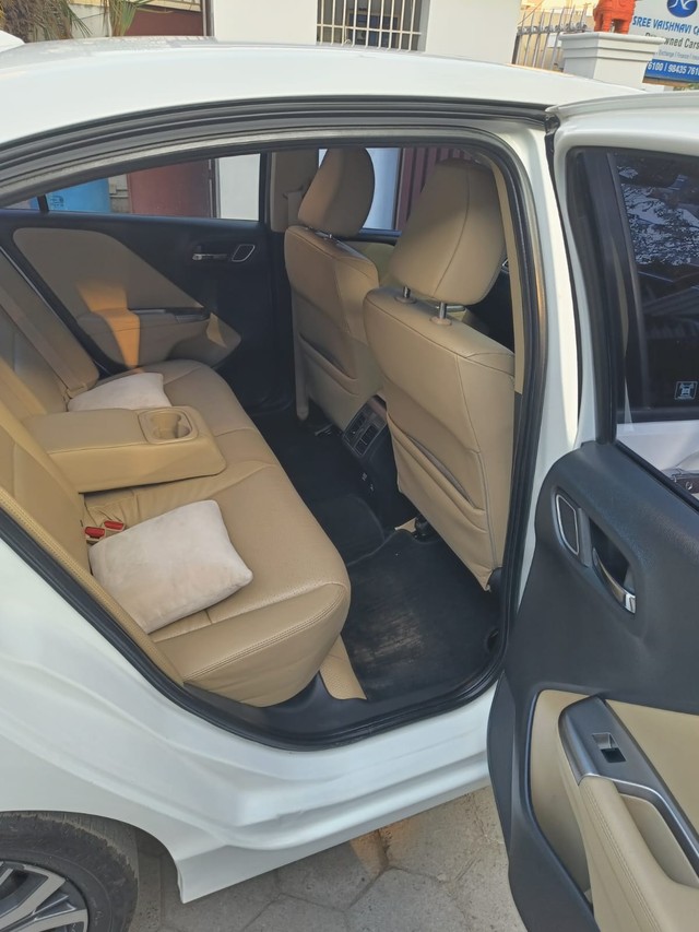 Second-hand 2018 Honda City i-DTEC ZX for sale in Coimbatore-15