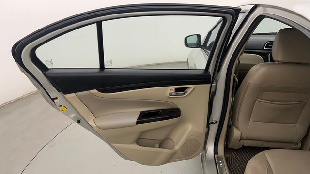 Second-hand 2017 Maruti Ciaz Petrol for sale in Chandigarh-29
