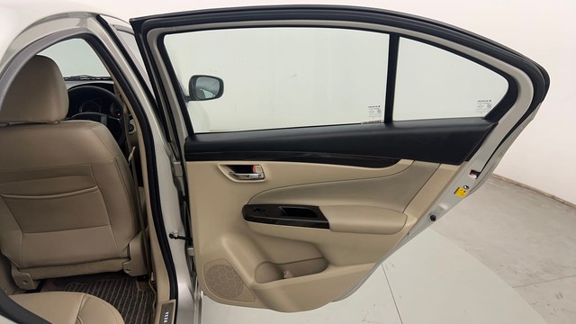 Second-hand 2017 Maruti Ciaz Petrol for sale in Chandigarh-23