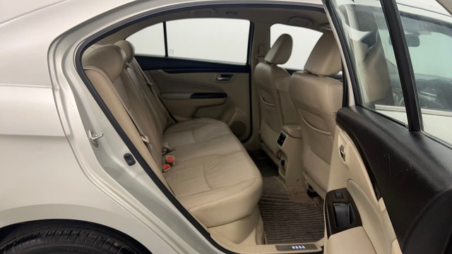 Second-hand 2017 Maruti Ciaz Petrol for sale in Chandigarh-30