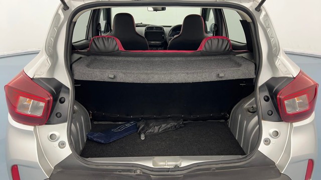 Second-hand 2023 Renault KWID 1.0 RXT for sale in Lucknow-9