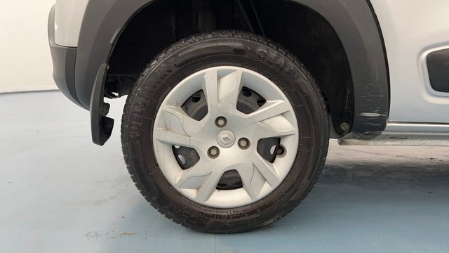 Second-hand 2023 Renault KWID 1.0 RXT for sale in Lucknow-18