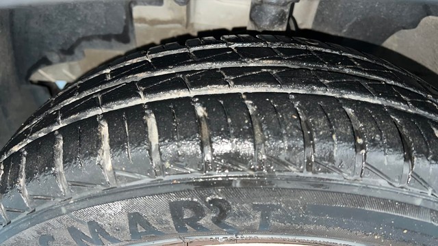 Second-hand 2023 Renault KWID 1.0 RXT for sale in Lucknow-35