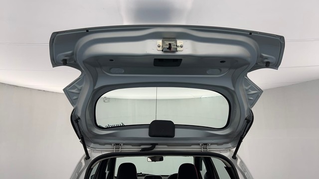 Second-hand 2023 Renault KWID 1.0 RXT for sale in Lucknow-30