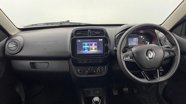 Second-hand 2023 Renault KWID 1.0 RXT for sale in Lucknow-11