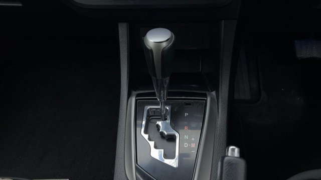 Second-hand 2014 Toyota Corolla Altis Petrol LE for sale in Gurgaon-12