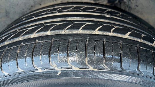 Second-hand 2014 Toyota Corolla Altis Petrol LE for sale in Gurgaon-33