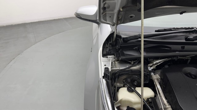 Second-hand 2014 Toyota Corolla Altis Petrol LE for sale in Gurgaon-38