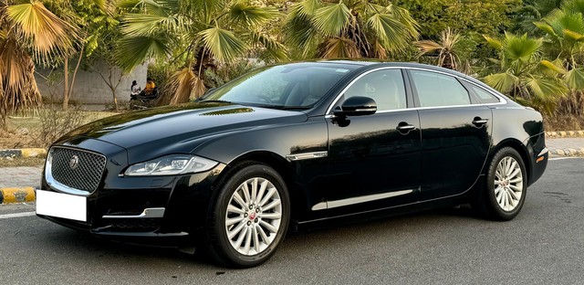 Second-hand 2017 Jaguar XJ 2.0L Portfolio for sale in New Delhi-11