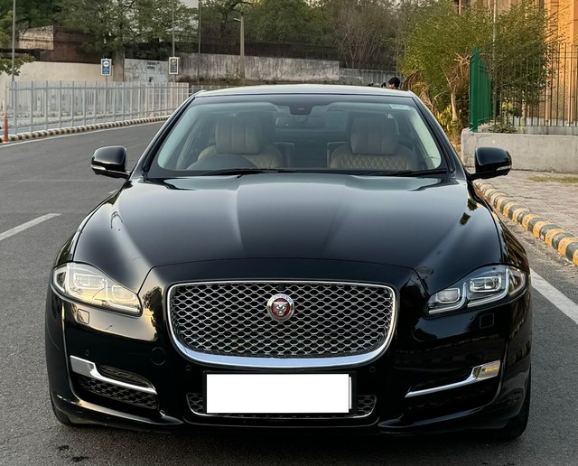 Second-hand 2017 Jaguar XJ 2.0L Portfolio for sale in New Delhi-5
